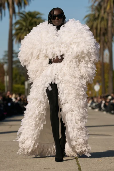 Look 69