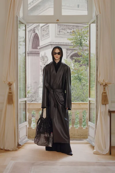 Look 3