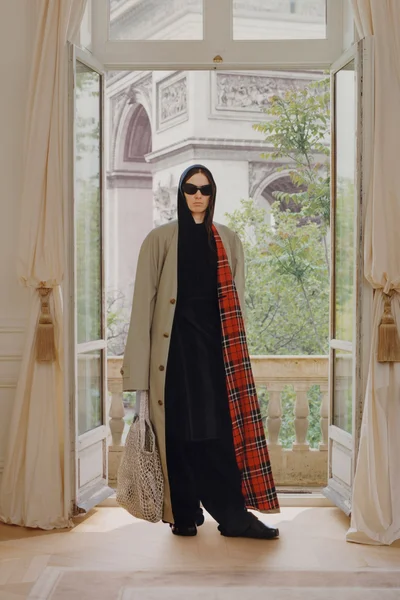 Look 19