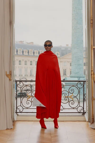 Look 37