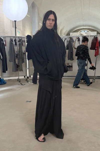 Look 3