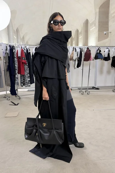 Look 17