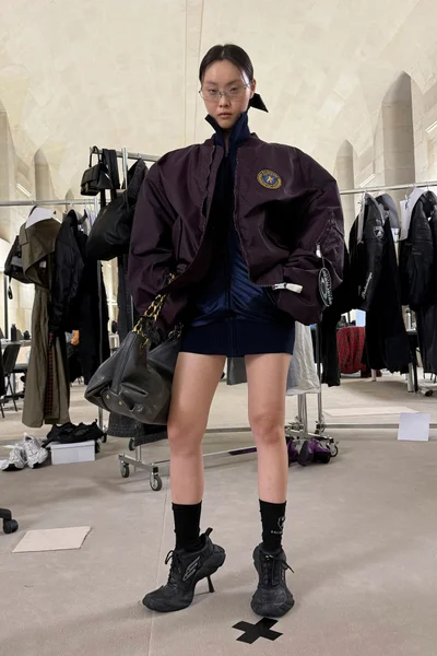 Look 27