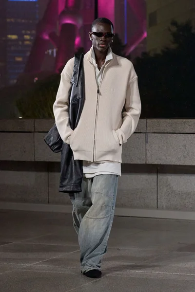 Look 21