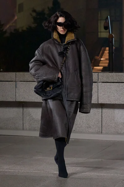 Look 40