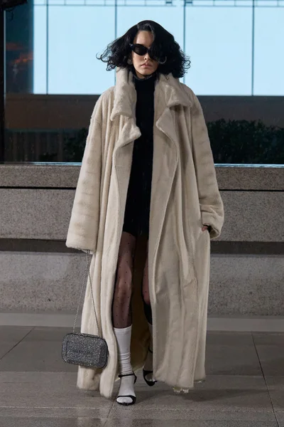 Look 48