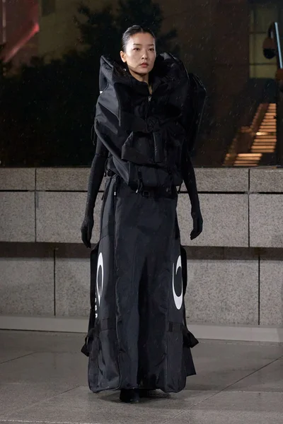 Look 50