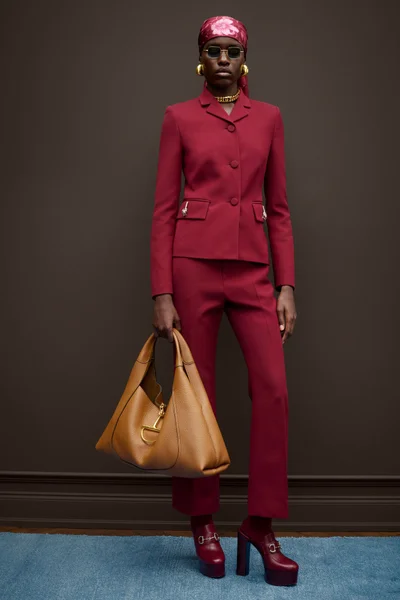 Look 19