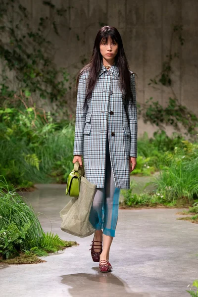Look 44