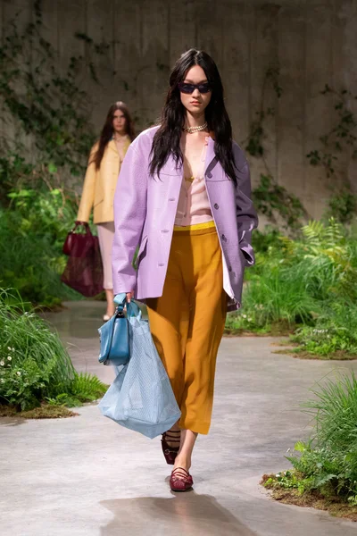 Look 47