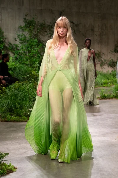 Look 51