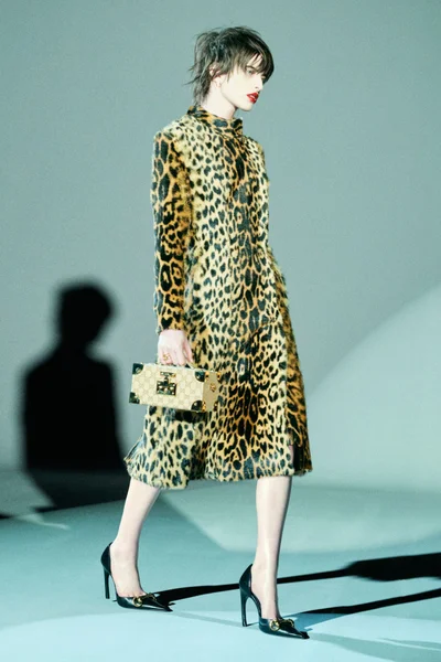 Look 19