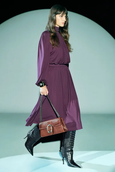 Look 25
