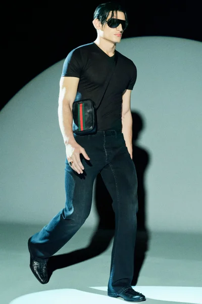 Look 28