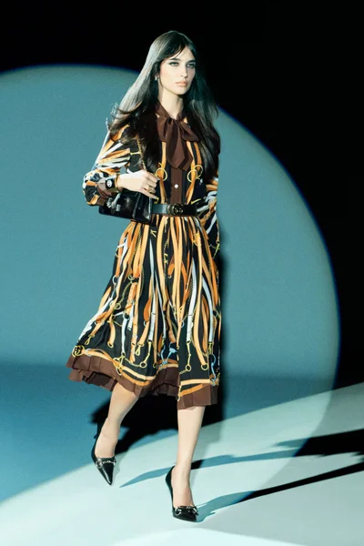 Look 29