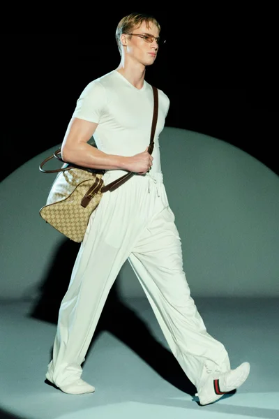 Look 38