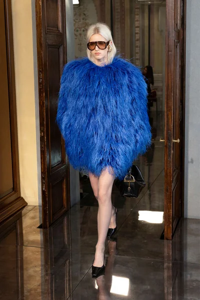 Look 17
