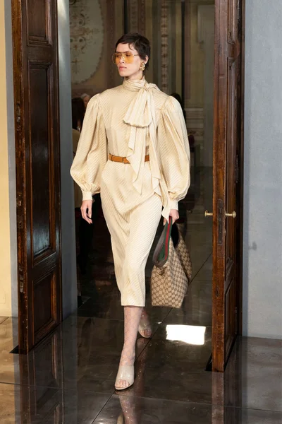 Look 26