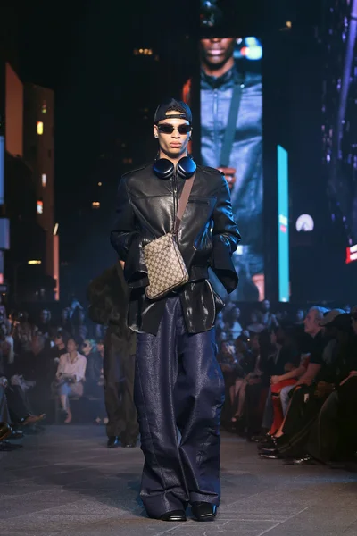 Look 41