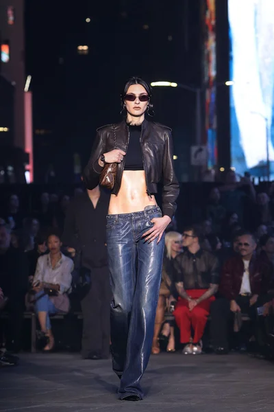 Look 44
