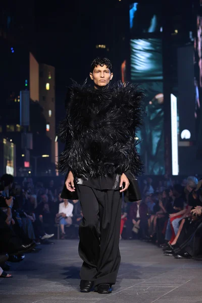 Look 54