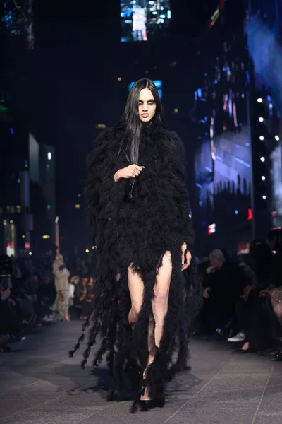 Look 56