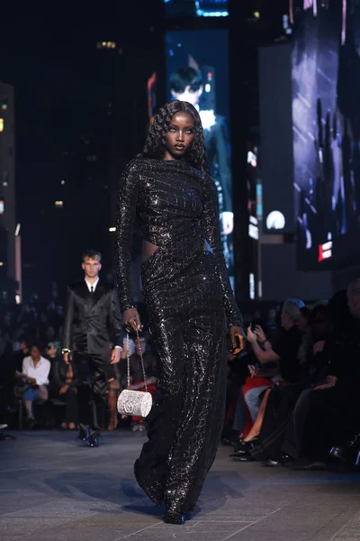 Look 60